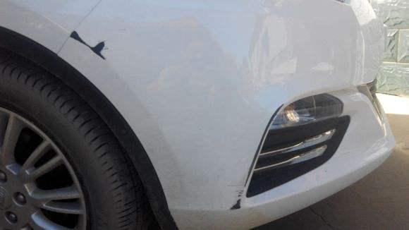 投保时汽车划痕险和玻璃险 到底买还是不买