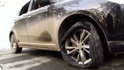 日本天皇孙女专车后轮爆胎出轻微车祸 