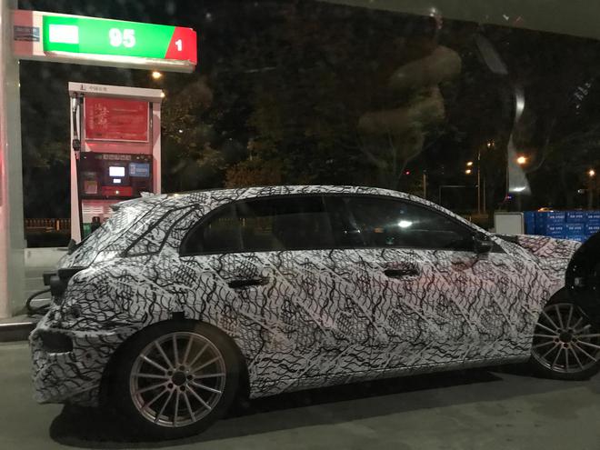 奔驰全新A级车国内谍照曝光 9月将发布