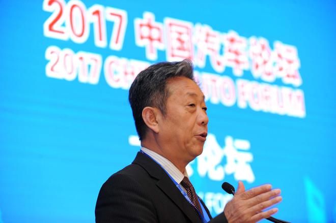 中国汽车工业协会常务副会长董扬