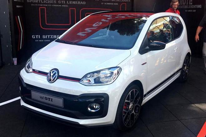 正宗“小钢炮”！大众up! GTI正式亮相 