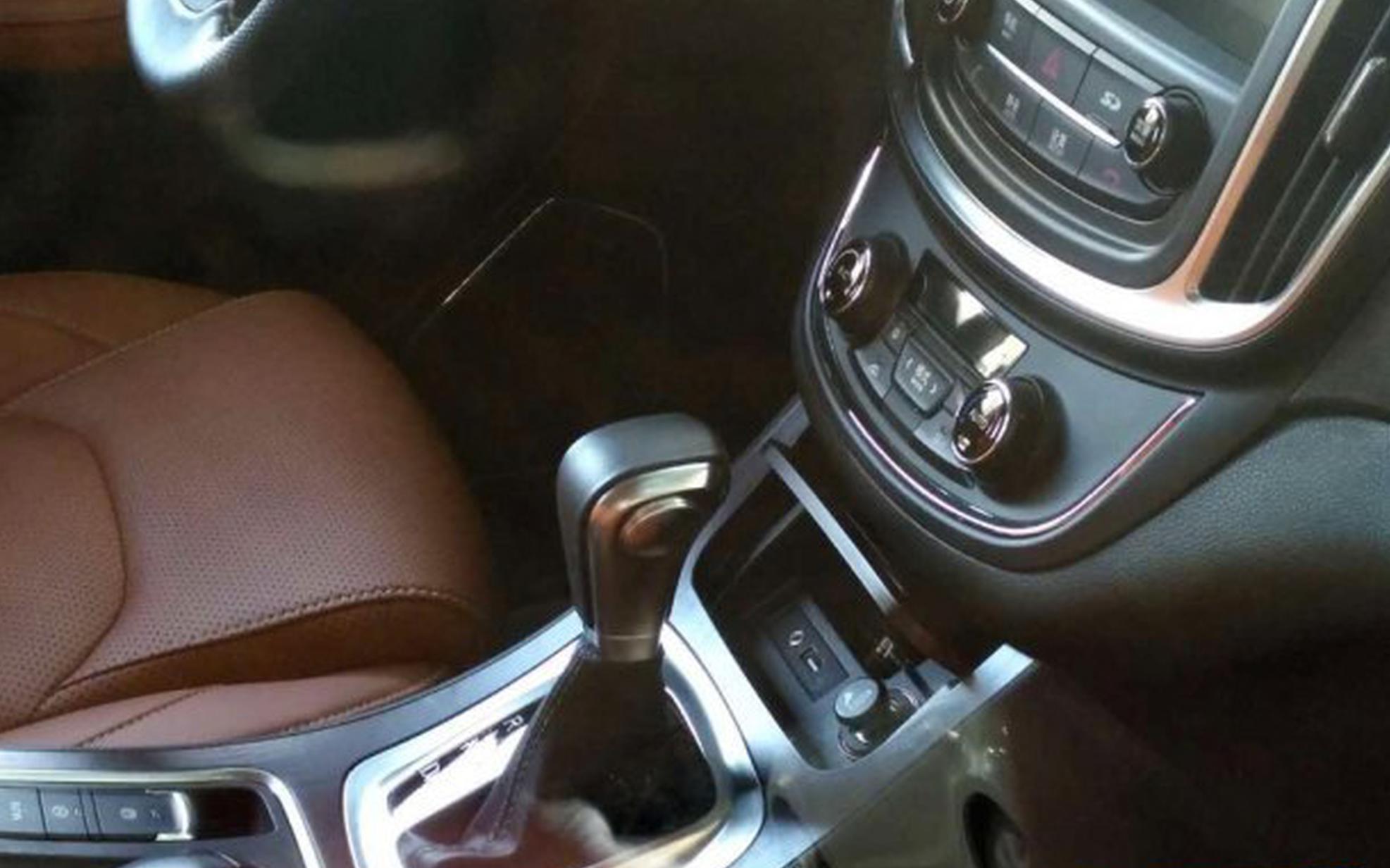 搭1.5T发动机 曝宝骏560自动挡实车谍照