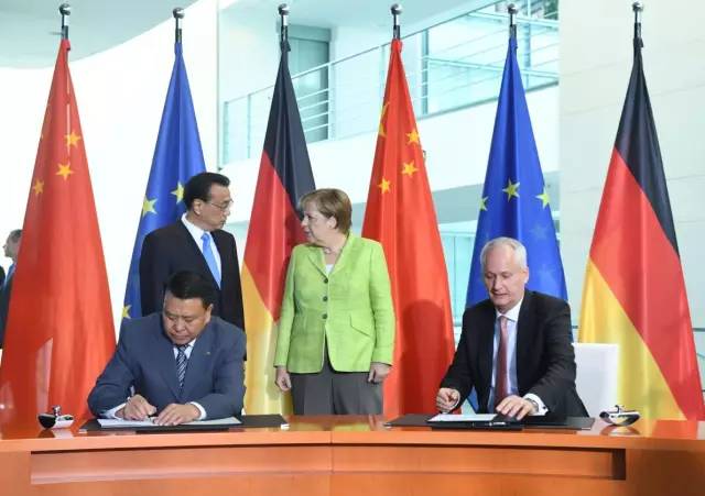 北汽集团与戴姆勒签署框架协议