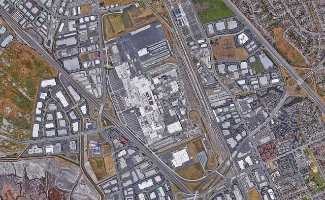 特斯拉工厂空间不够用？工人数“超载”了