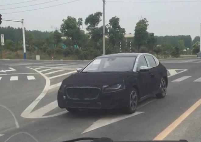 曝名爵全新紧凑型车谍照 或成都车展亮相