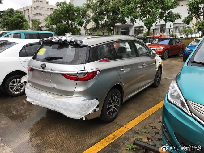 比亚迪宋七座运动版谍照首次曝光