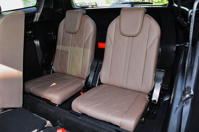 颜值高配置丰富 东风标致5008购车手册