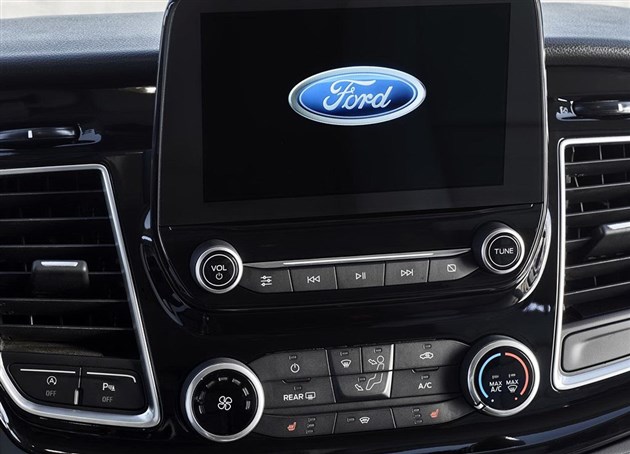 福特新途睿欧官图发布 外观小改/配置升级