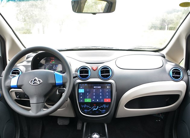 长安奔奔mini-e正式上市 售8.28-8.58万元