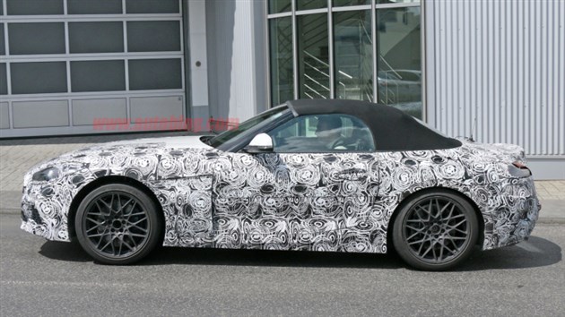 曝宝马Z4路试谍照 与丰田Supra共享平台