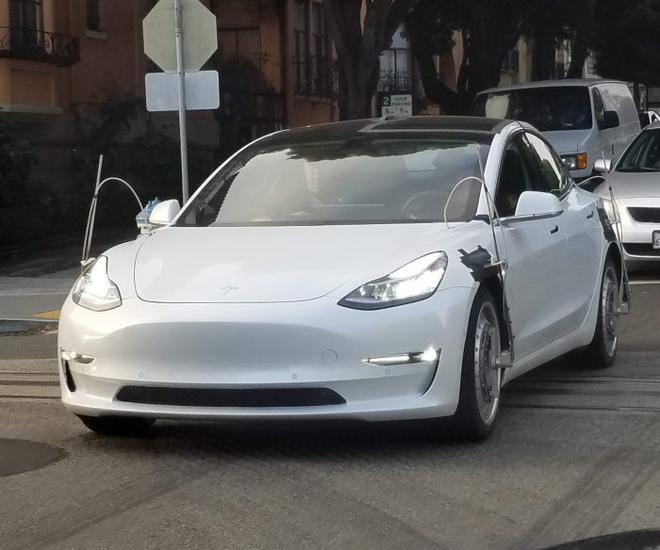 Model 3在交付前进行紧急测试