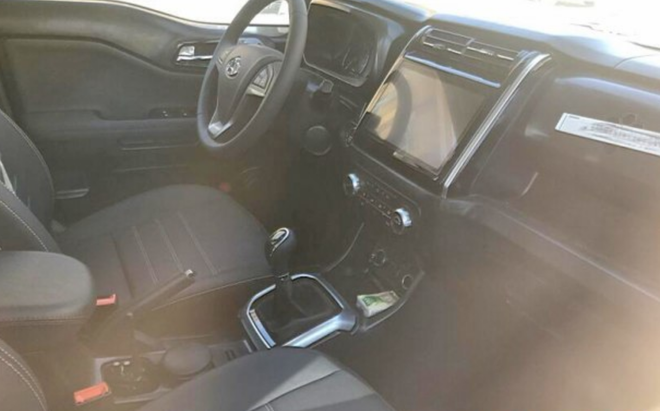 刚正硬朗车身 长安欧尚全新SUV谍照曝光