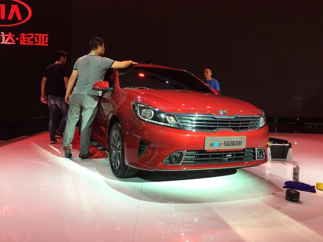 2017成都车展探馆：起亚全新福瑞迪