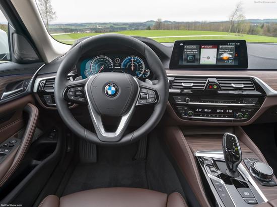 曝全新宝马530Le内饰图