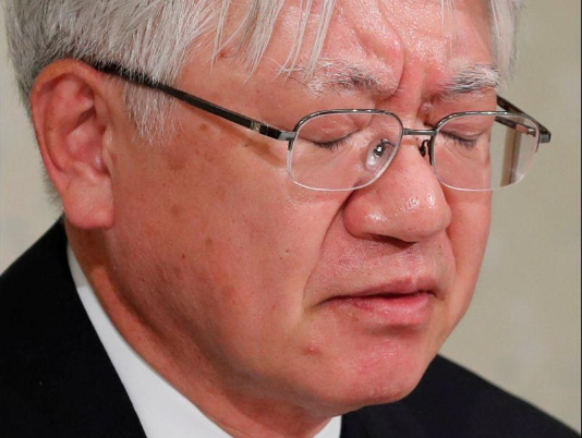 神钢董事长兼社长川崎博致歉