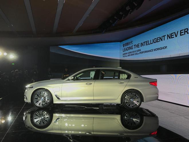 2017广州车展：宝马全新5系插电混动版