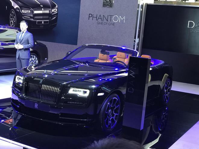 2017广州车展：劳斯莱斯全新幻影亮相