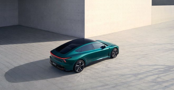 极越CEO称极越07是未来20年最好看的轿车 你觉得呢？