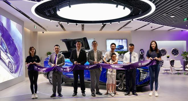 上海仲盛HiPhi Hub 6月19日正式开业