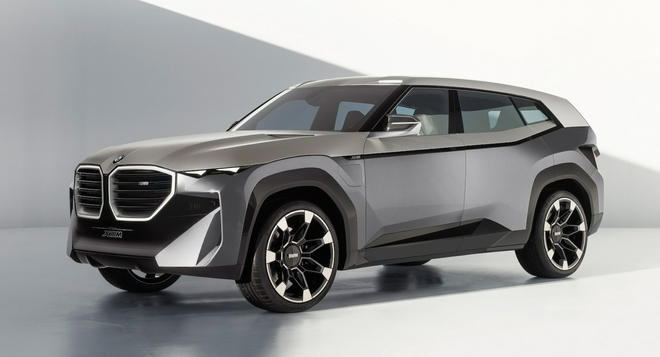 宝马正式发布Concept XM概念车 史上最大双肾格栅设计