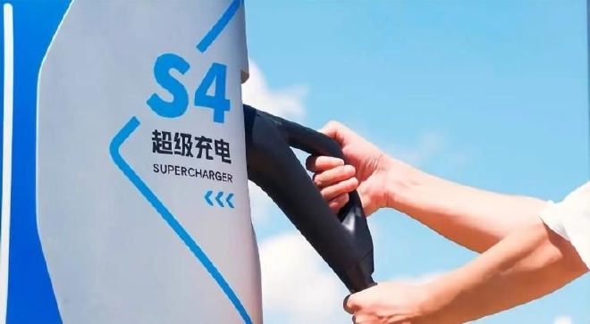 超快充换电加速袭来 车企竞逐补能赛道