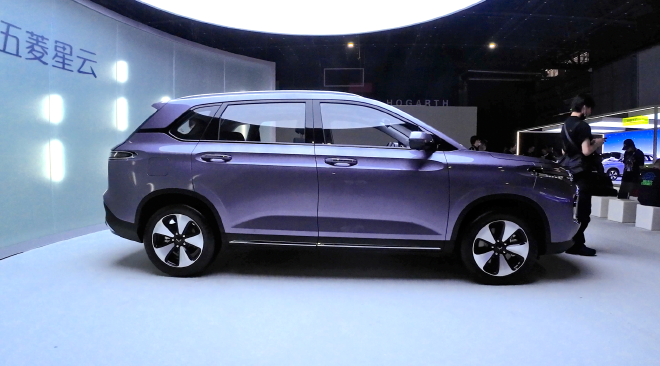 争当燃油模范生 静态体验五菱星云