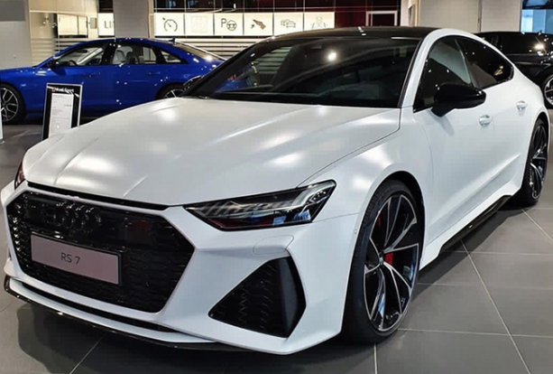 奥迪新RS 7 Sportback到店 搭4.0T引擎颜值超高