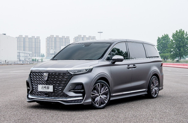 国产最美MPV诞生？荣威iM8实拍图曝光