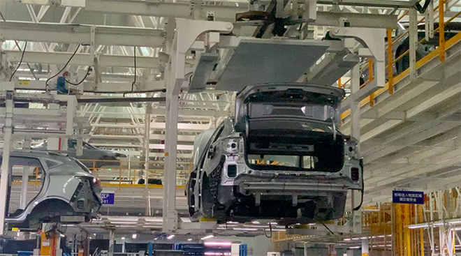 参观上汽郑州数字化工厂 探索荣威iMAX8安全品质背后的秘密