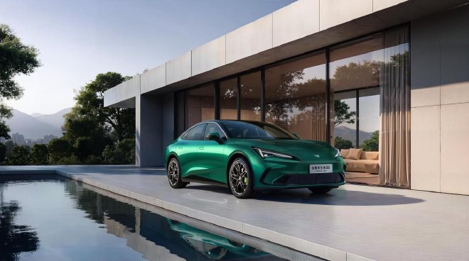 极狐全新阿尔法S5开启预售 补贴价11.28万起