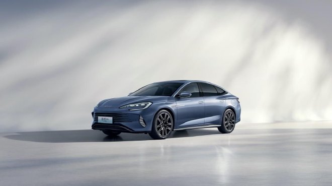 12.98万元起售 比亚迪宋PLUS荣耀版/海豹DM-i荣耀版正式上市