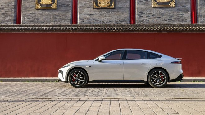 售价11.59-14.99万元 2025款东风奕派eπ007正式上市