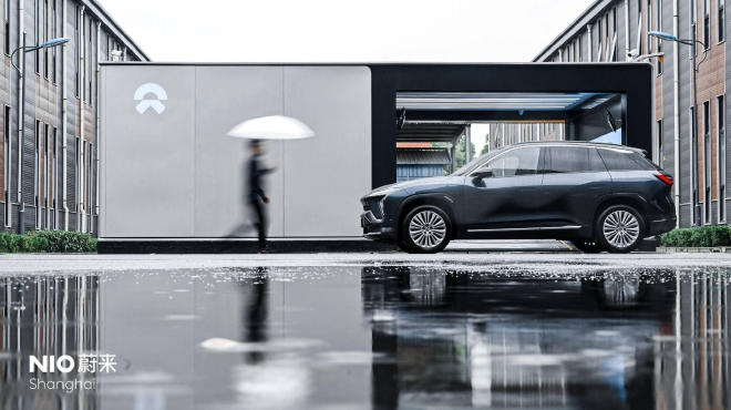 超快充换电加速袭来 车企竞逐补能赛道