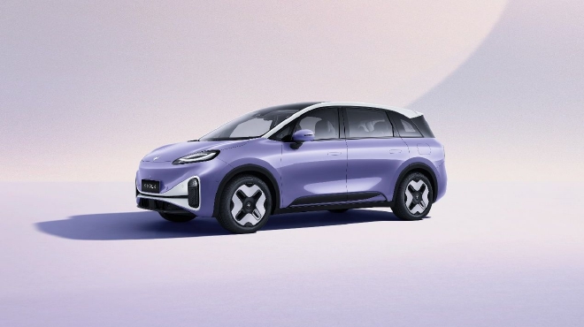 响应《母婴友好型汽车》团体标准 极狐考拉成母婴出行的“移动堡垒”