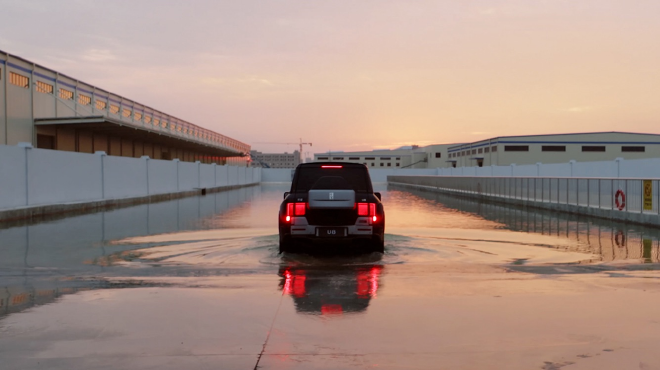 应急浮水能力将在仰望U8车型上实现全系标配