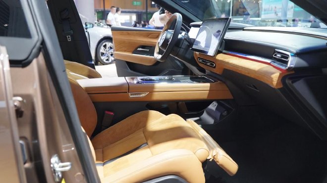 2024成都车展：MAZDA EZ-6亮相