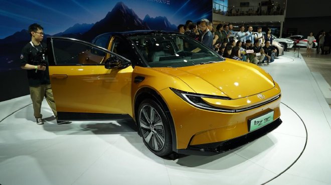 2024广州车展：一汽丰田携明星车型与全新电动车bZ3C亮相