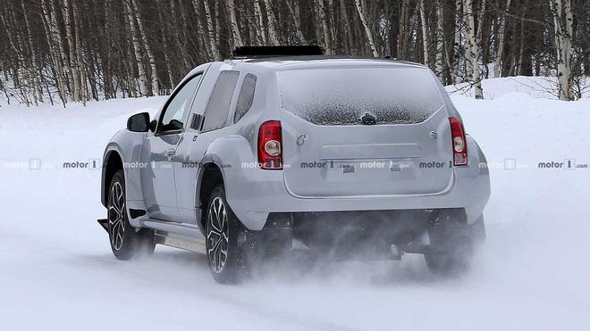 从赛车到民用版 曝Dacia Duster EV谍照