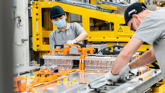 奔驰3大洲7个城市全球布局9家电池工厂 欲年产50万台