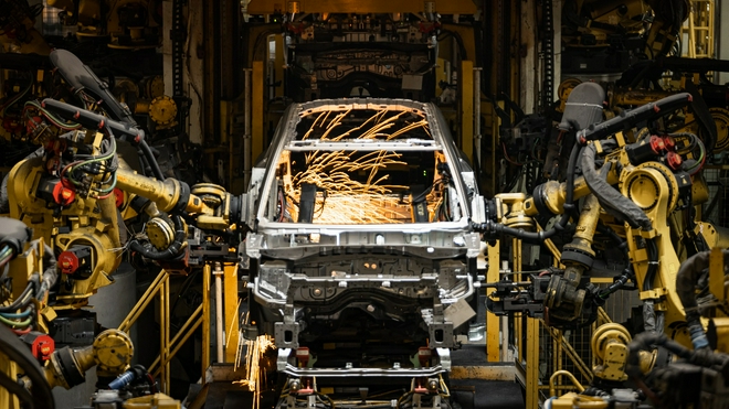 至臻工艺塑造完美品质 五菱星辰正式批量下线