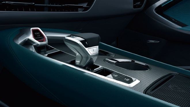 实拍MG7：黑标序列首款旗舰车型