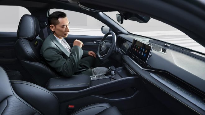 紧凑级轿车居然这么拼 吉利星瑞扶摇版上市售价10.87万