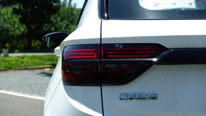 销冠的真实力 试驾吉利新缤越