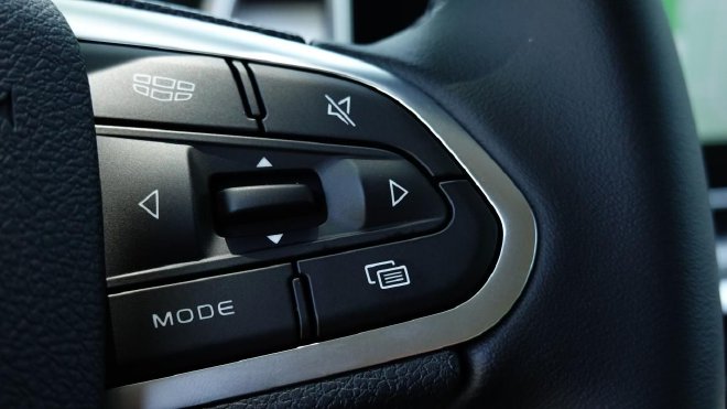 销冠的真实力 试驾吉利新缤越