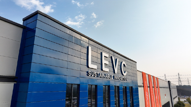 高端纯电MPV市场再添新秀 纯电版奔驰V-class登场