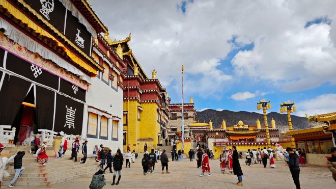 EV5车主郑先生：松弛有度 演绎百变人生