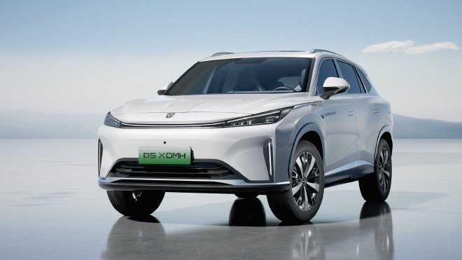 荣威D5X DMH北京站交付活动 满油满电交车