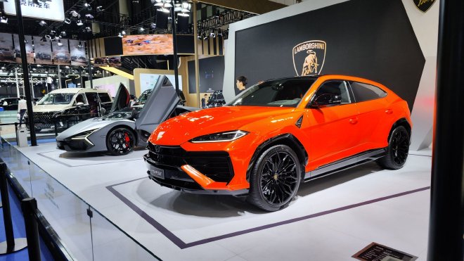 2024成都车展：兰博基尼Urus SE亮相