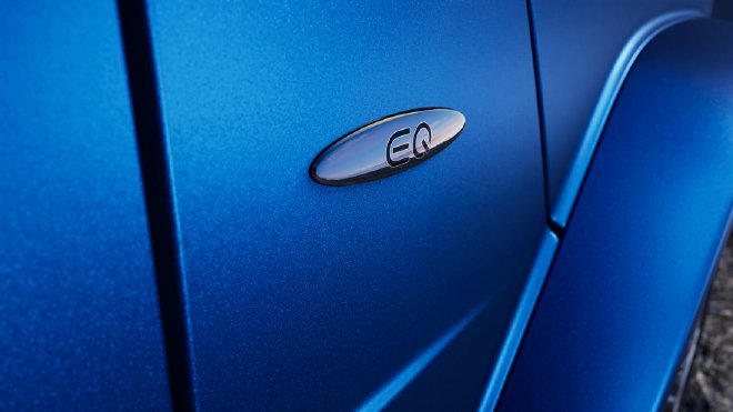 奔驰G级越野车家族双车上市 纯电G级开启预售