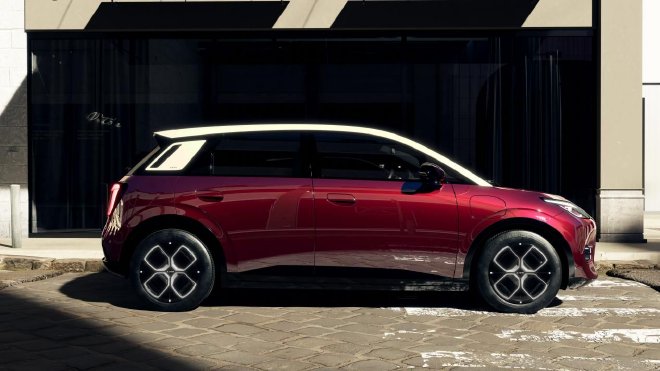 10万A级掀背轿车 埃安UT鹦鹉龙全球首发